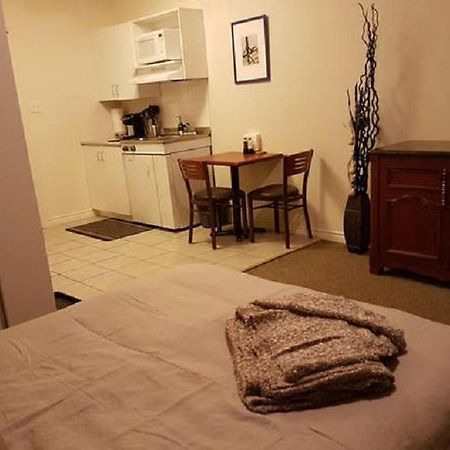 Cozy Little Studio #16 by Amazing Property Rentals Gatineau Zewnętrze zdjęcie